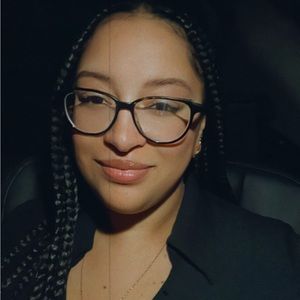 Meet your Posher, Ariel